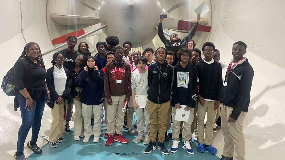 Wade and DuVal High School Students in the UMD Glenn L. Martin Wind Tunnel